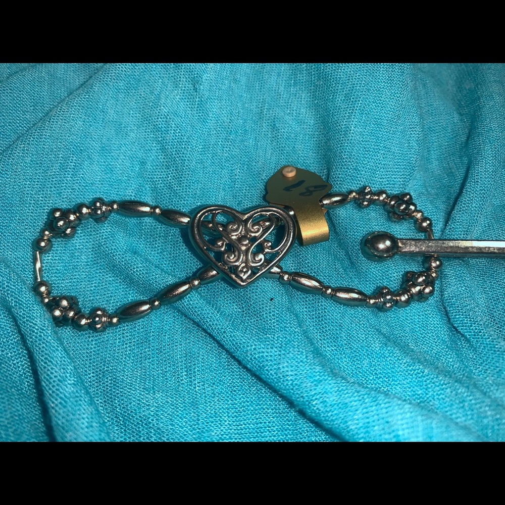Medium size flexi clip by Lila Rose - heart center